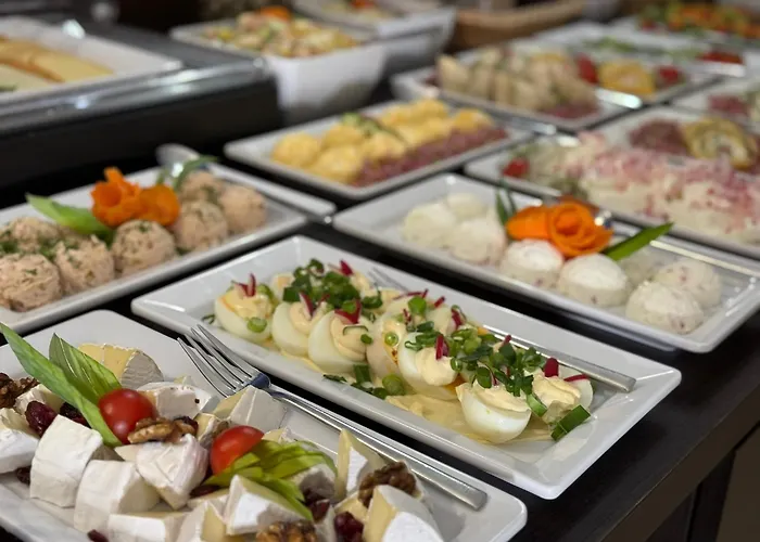 Karpacki & - Blisko Wyciagu, Restauracja, Sala Zabaw, Bar 24h (adults Only) 3*